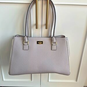 STUNNING KATE SPADE LAVENDER PEBBLED HANDBAG
